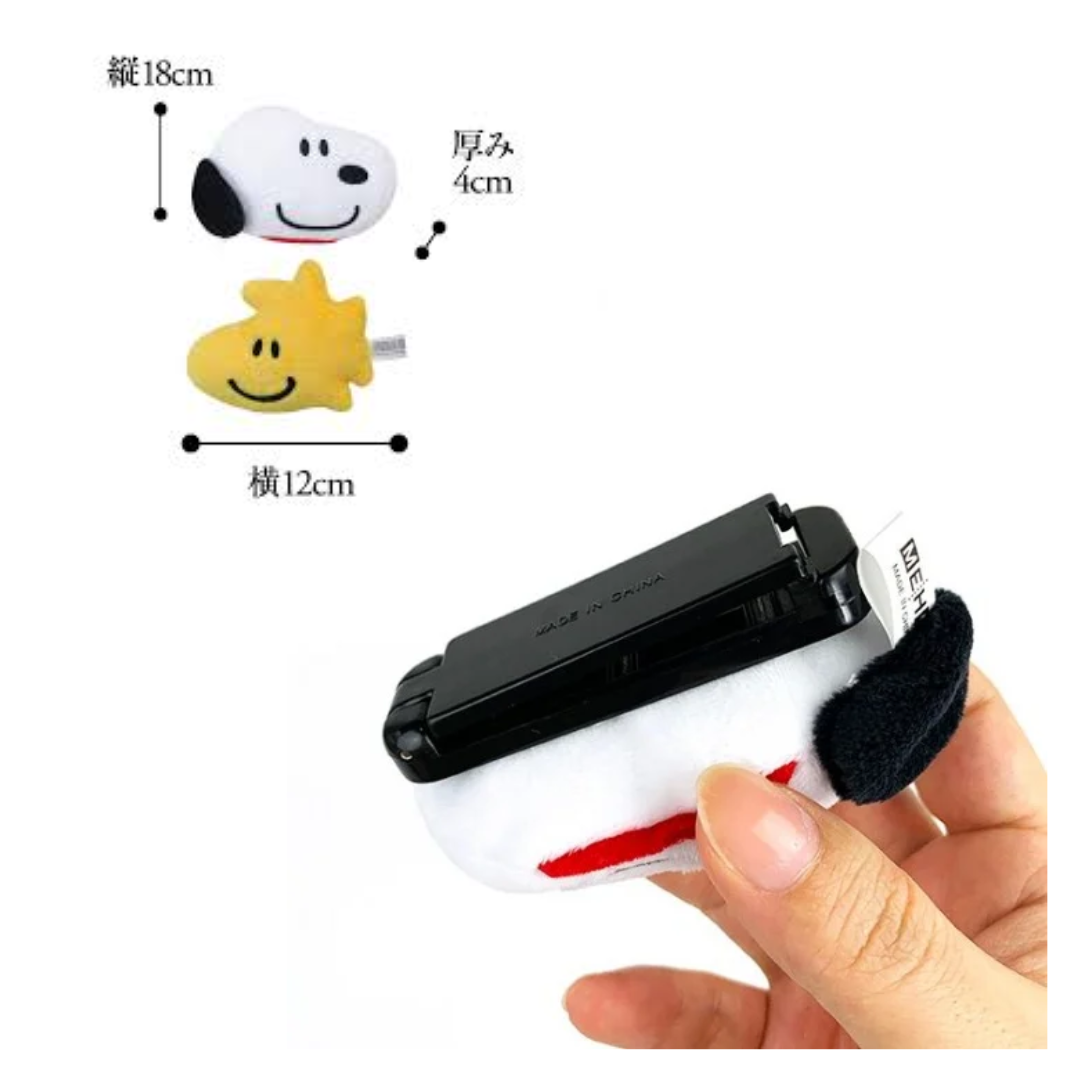 Snoopy - Seat Belt Stopper (Set of 2) image 2