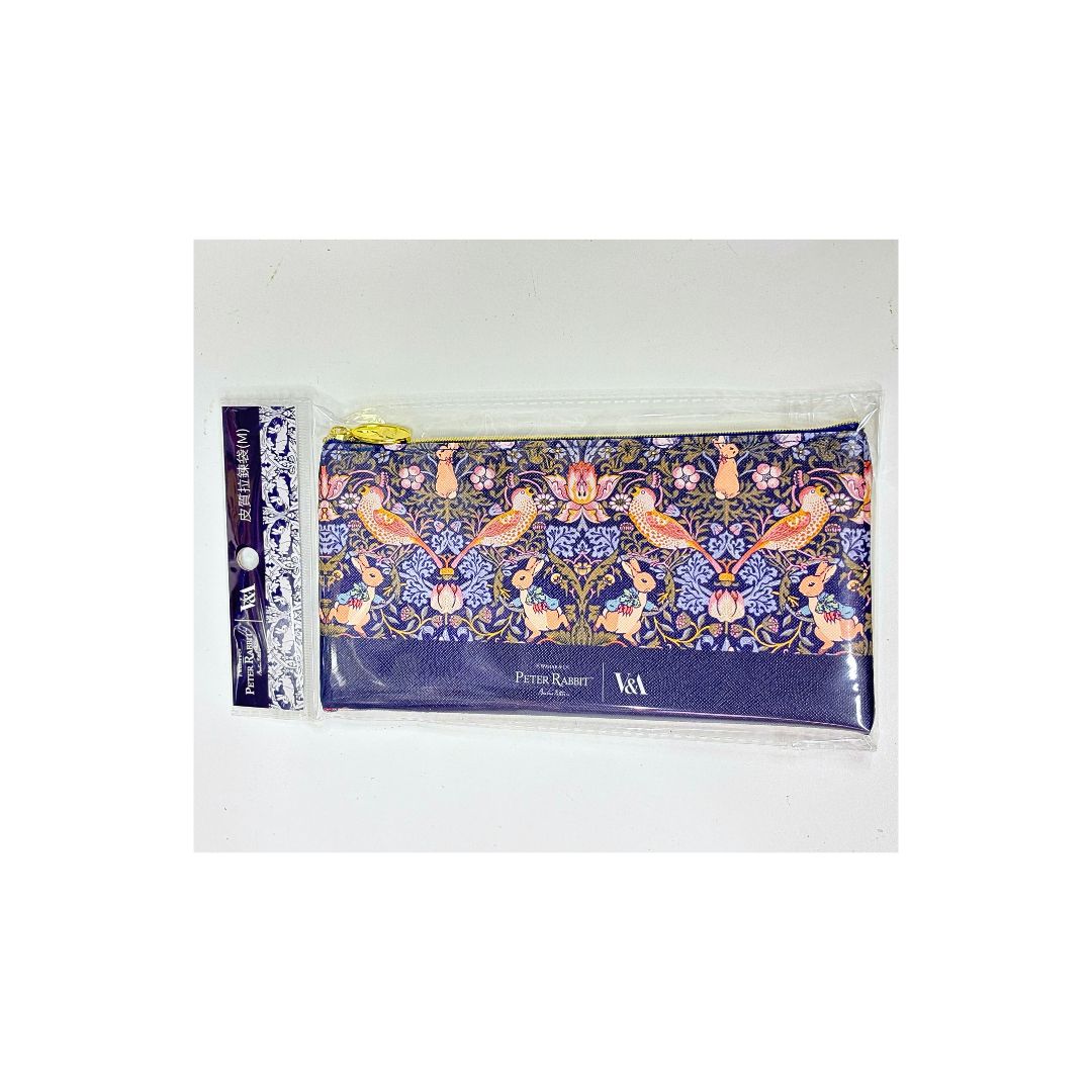 Peter Rabbit x V&A - PU Zipper Bag image 1